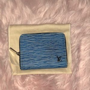 Louis Vuitton Epi zippy coin 💯 authentic